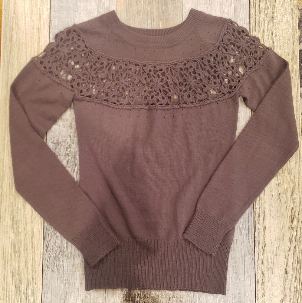 LUX. Crochet Sweater - XS
